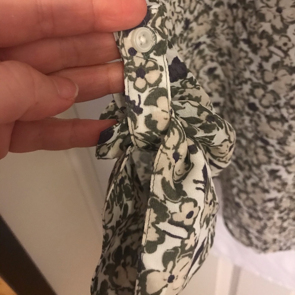 ANN TAYLOR Flower Tunic - Picture 6 of 8